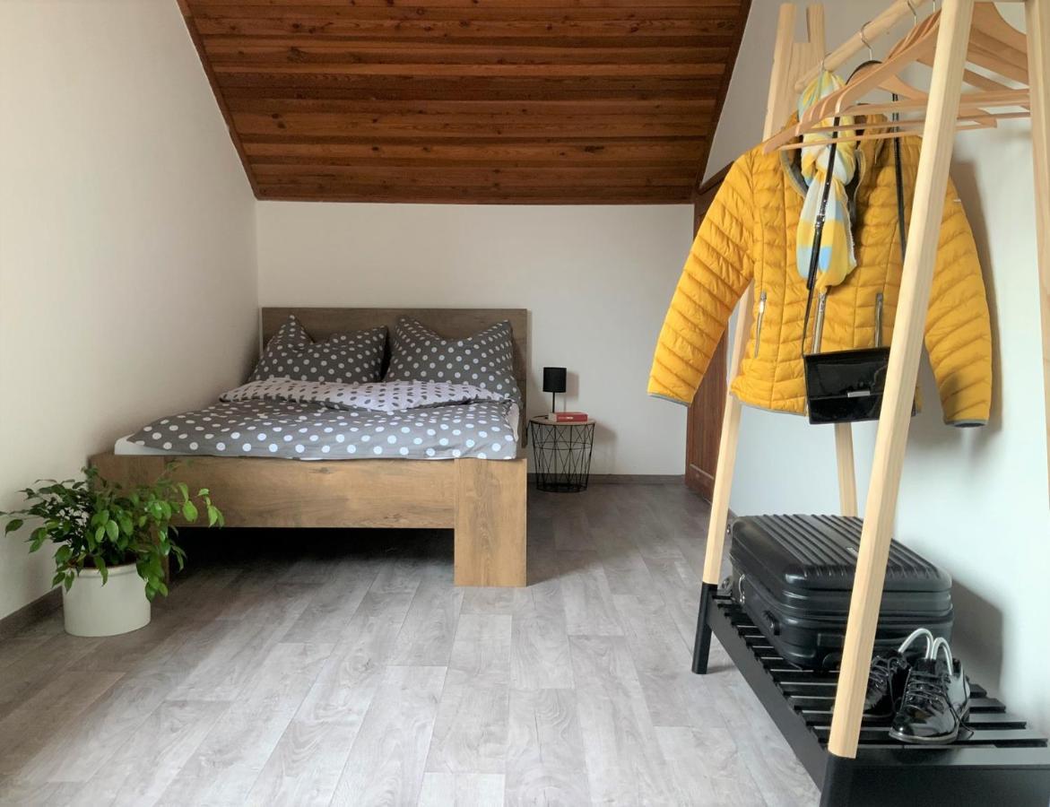Apartman V Podkrovi Hostinne  Ngoại thất bức ảnh