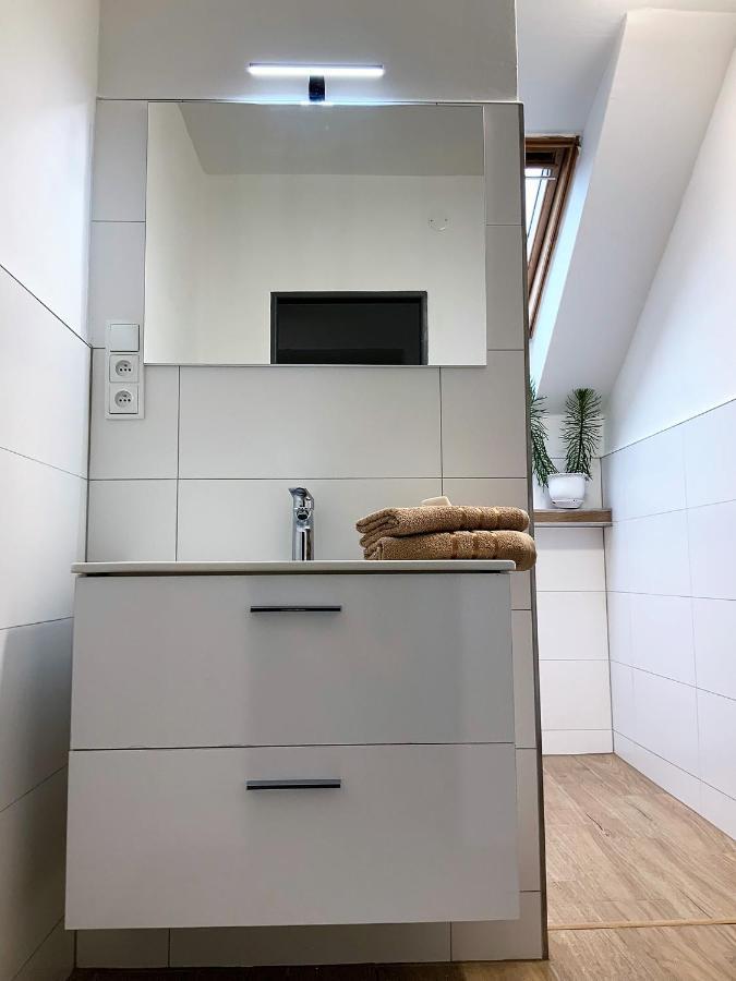 Apartman V Podkrovi Hostinne  Ngoại thất bức ảnh